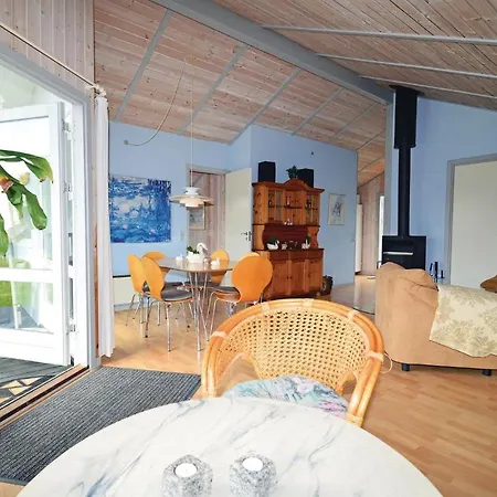 בית נופש Awesome Home In Karrebaeksminde With Sauna *
